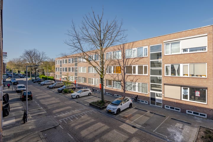 Foto 19 van Wieringerstraat 14-B