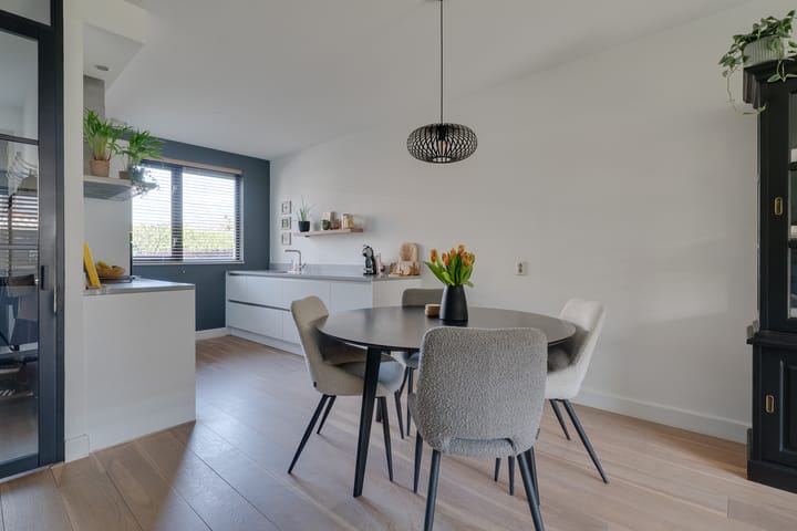 Foto 12 van Branding 4-A