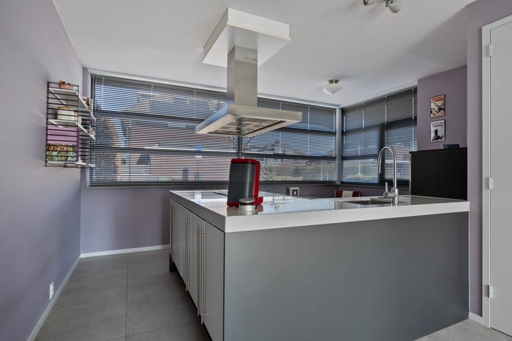 Foto 12 van Van Hogendorpstraat 1