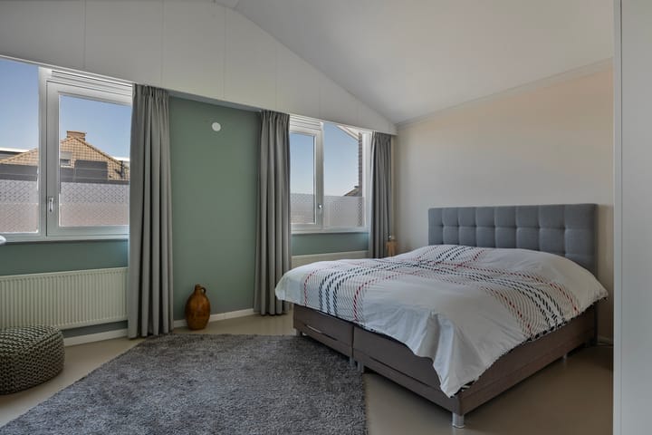 Foto 18 van Van Hogendorpstraat 1