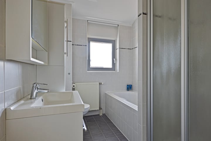 Foto 21 van Van Hogendorpstraat 1