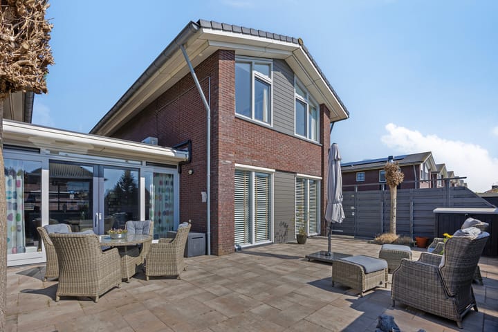 Foto 27 van Van Hogendorpstraat 1