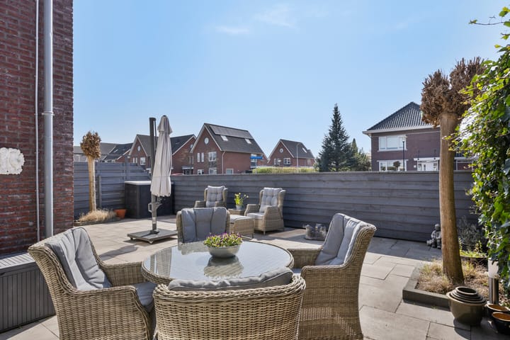 Foto 28 van Van Hogendorpstraat 1