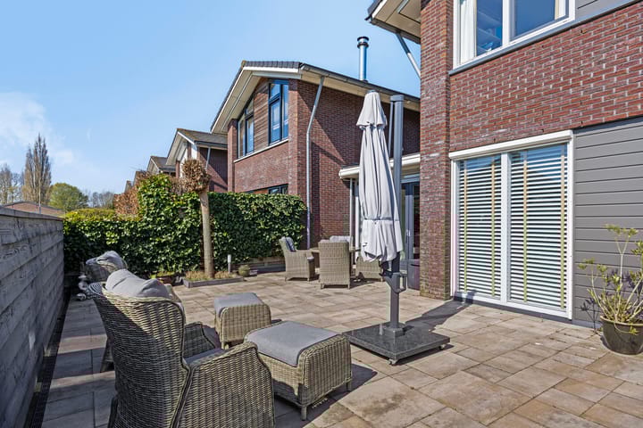 Foto 29 van Van Hogendorpstraat 1