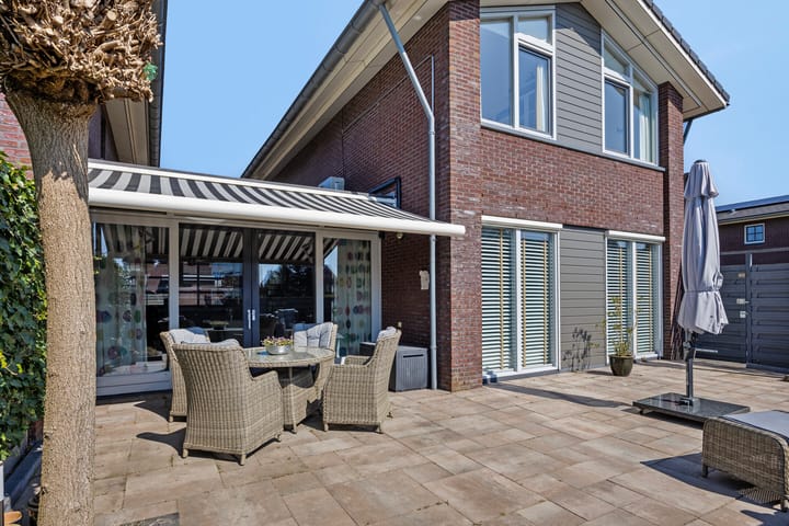 Foto 31 van Van Hogendorpstraat 1