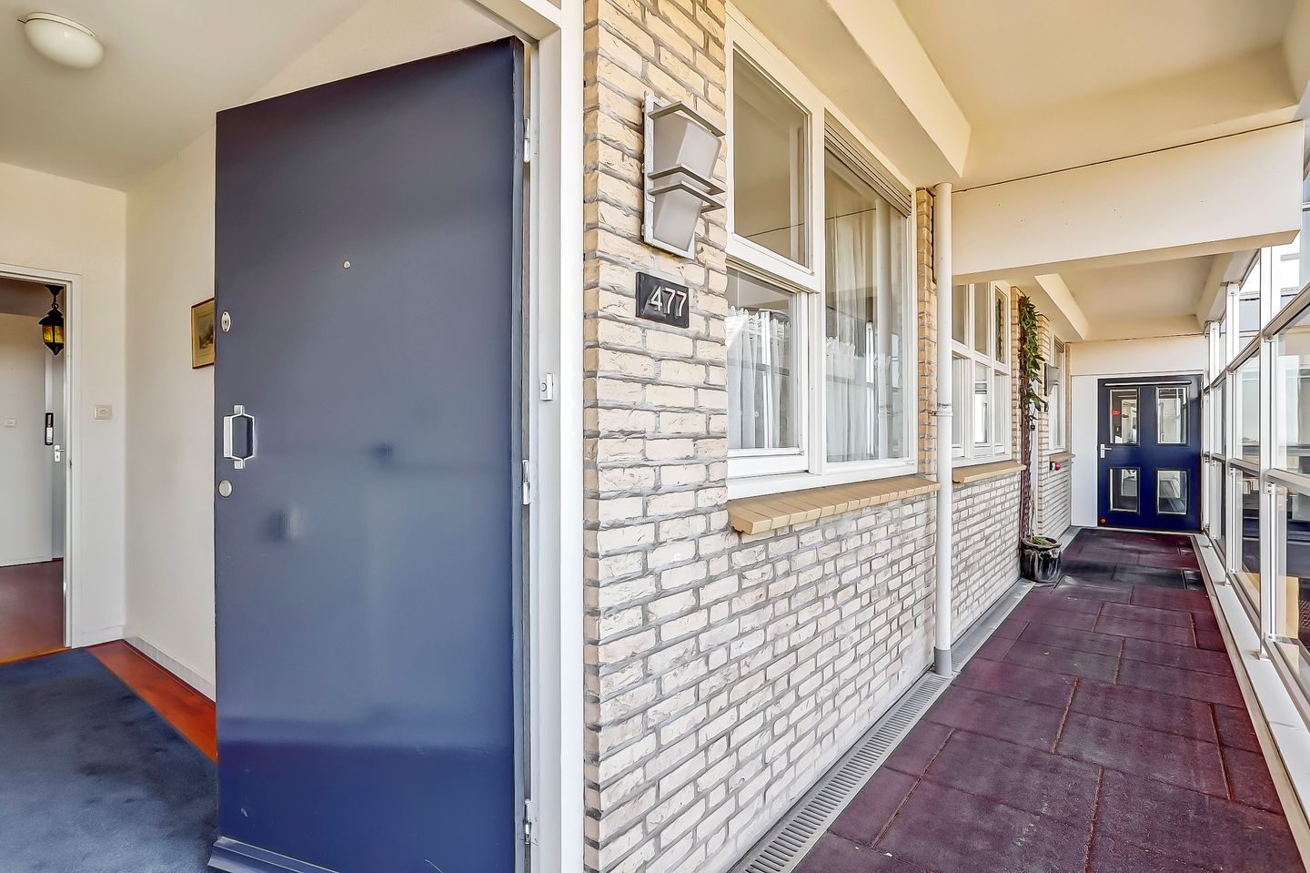 Photo 14 of Pisuissestraat 477