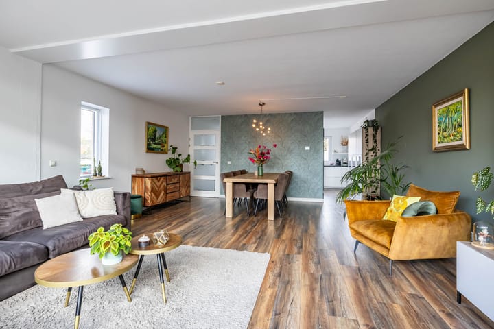 Foto 10 van James Baldwinstraat 52