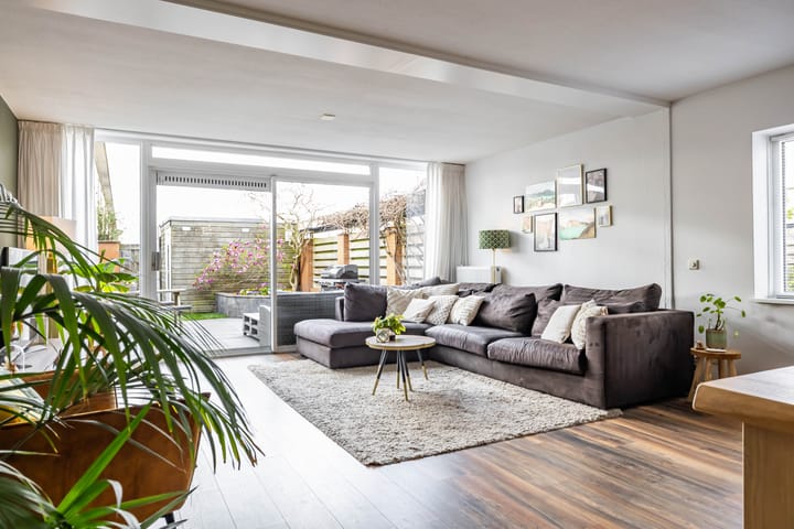 Foto 15 van James Baldwinstraat 52