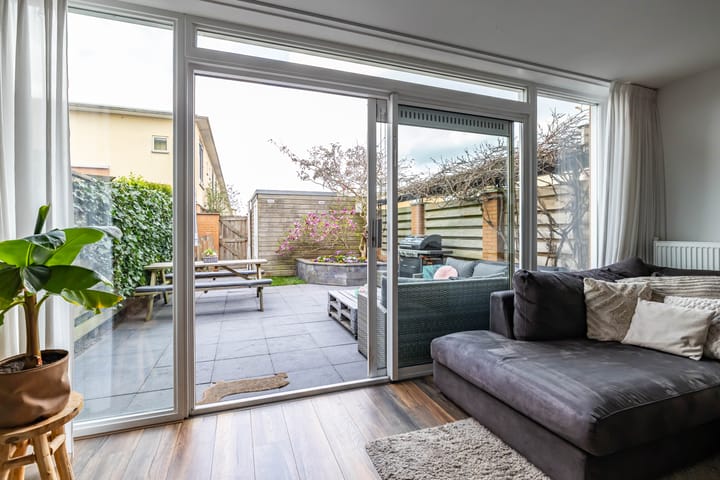 Foto 16 van James Baldwinstraat 52