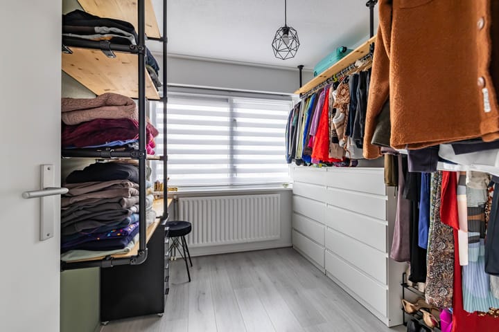 Foto 30 van James Baldwinstraat 52