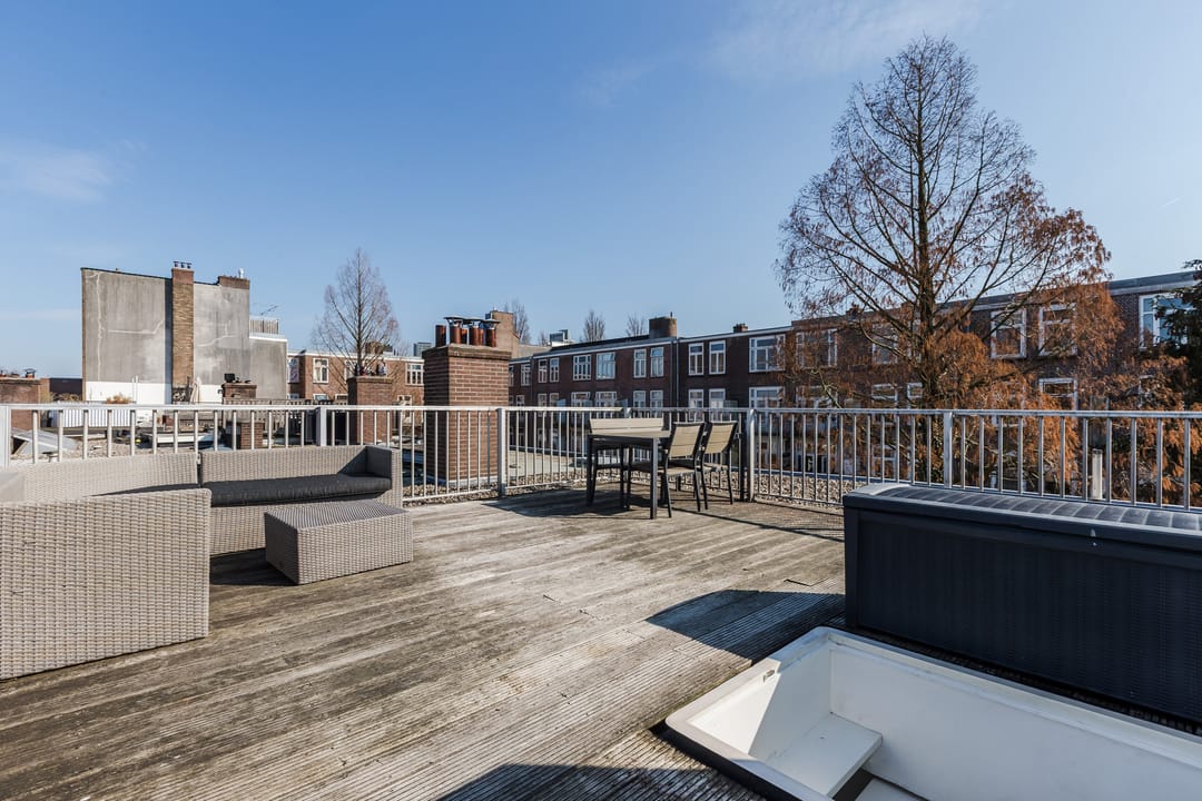 Photo 8 of Uithoornstraat 45-2