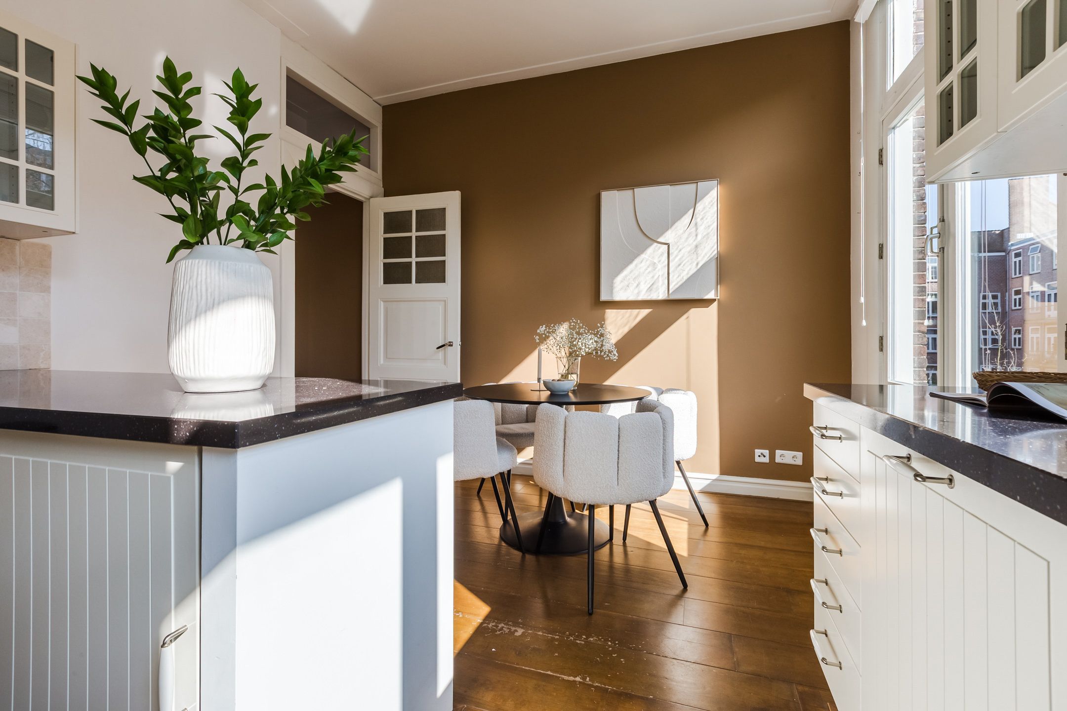 Photo 12 of Uithoornstraat 45-2