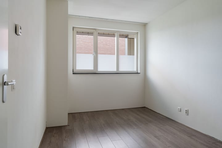 Foto 19 van Meerten Verhoffstraat 10-B5