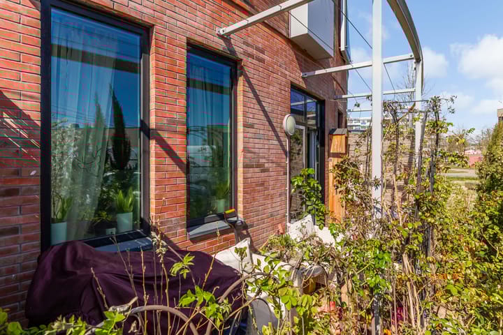 Foto 13 van Louis Armstrongweg 54-C