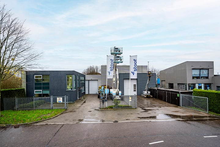 Einsteinweg 18