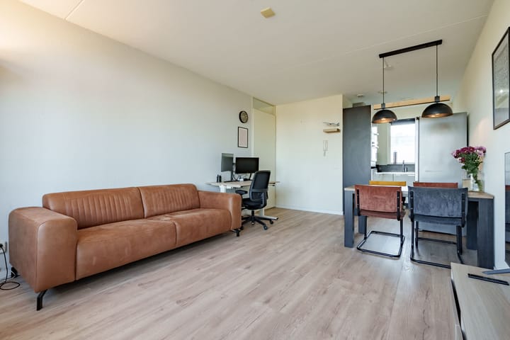 Photo 9 of Trumanlaan 56-B