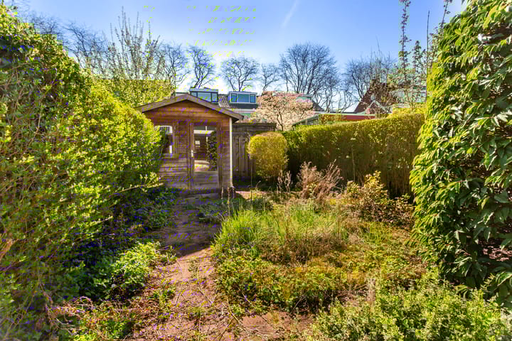 Foto 10 van Leeuweriklaan 38