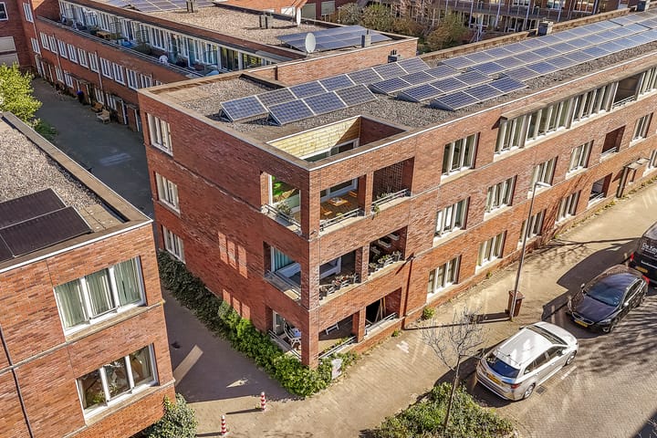 Foto 1 van Molukkenstraat 47