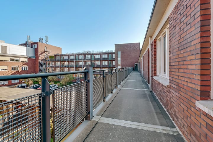 Foto 40 van Molukkenstraat 47