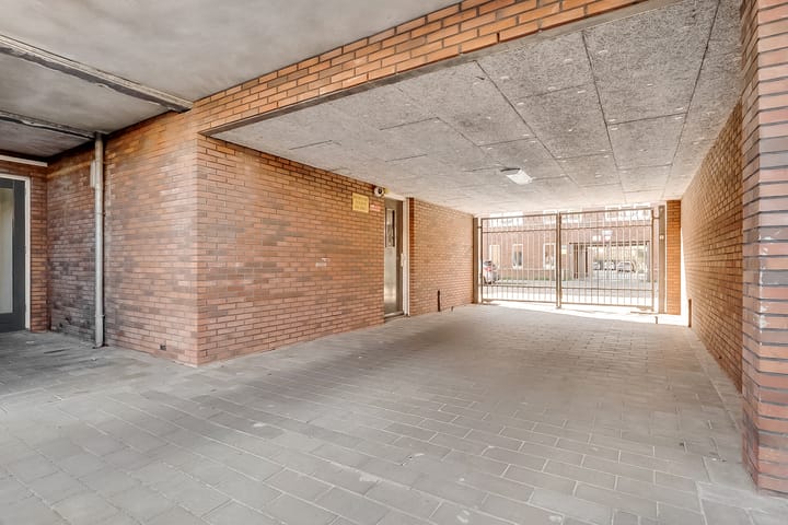 Foto 41 van Molukkenstraat 47