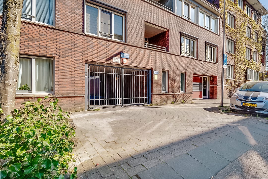 Foto 43 van Molukkenstraat 47