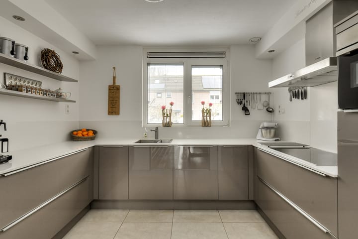 Photo 3 of Adriaan Swaenstraat 6