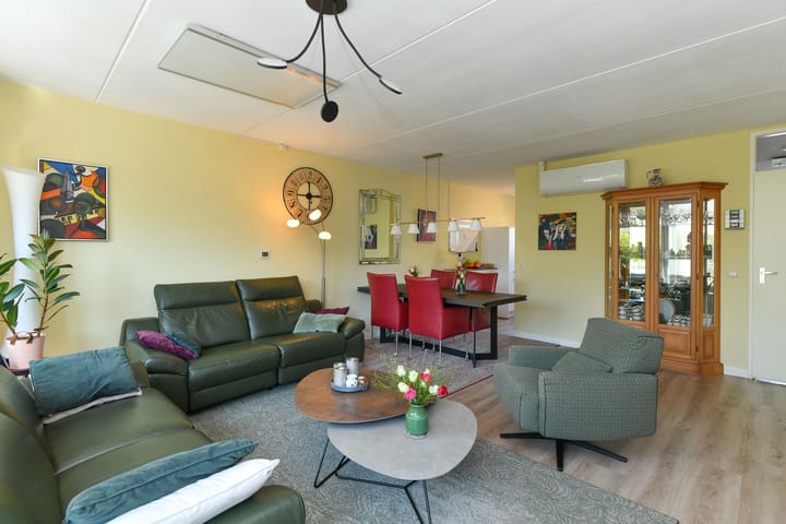 Foto 3 van Stekelzegge 8