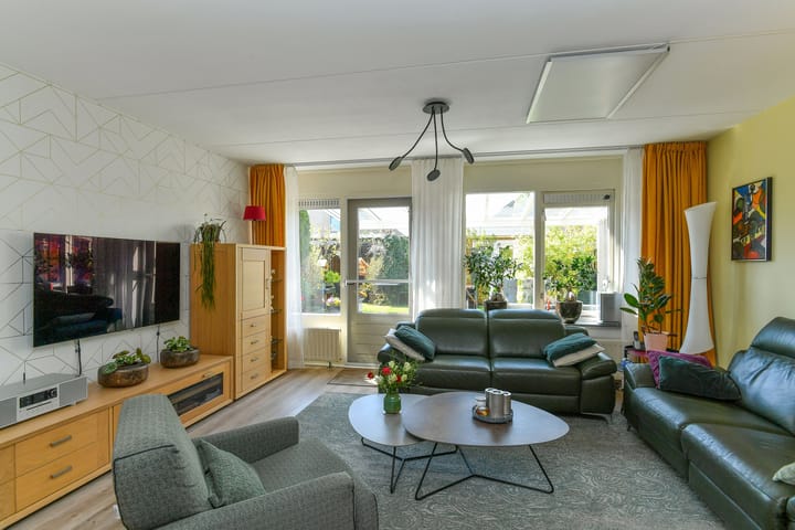 Foto 17 van Stekelzegge 8