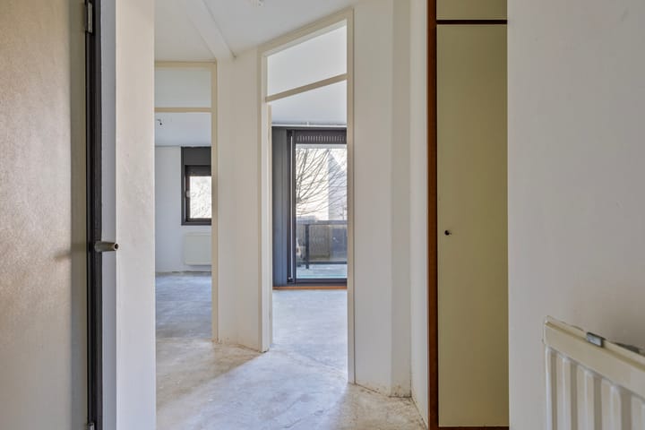 Photo 11 of Sint Josephstraat 104