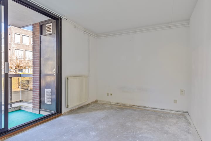 Photo 13 of Sint Josephstraat 104