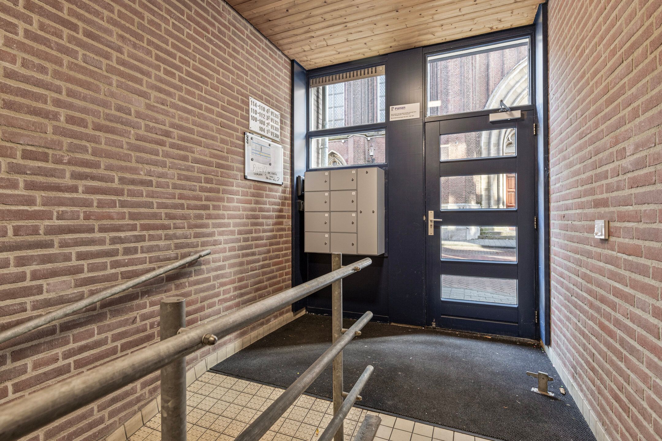 Photo 6 of Sint Josephstraat 104