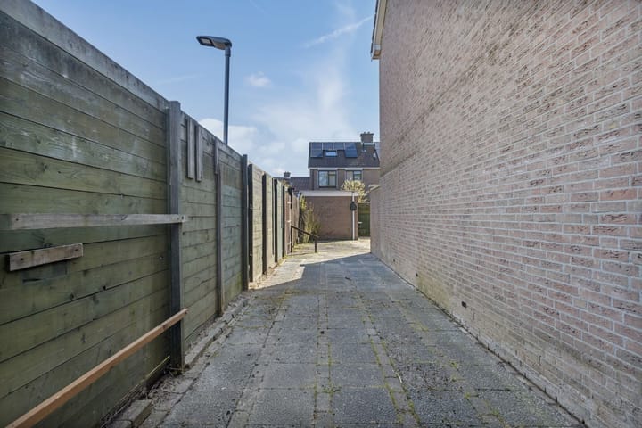 Photo 28 of Breedweerlaan 120