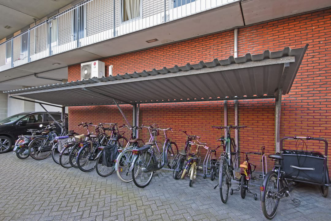 Photo 7 of Lyonnetstraat 5-F