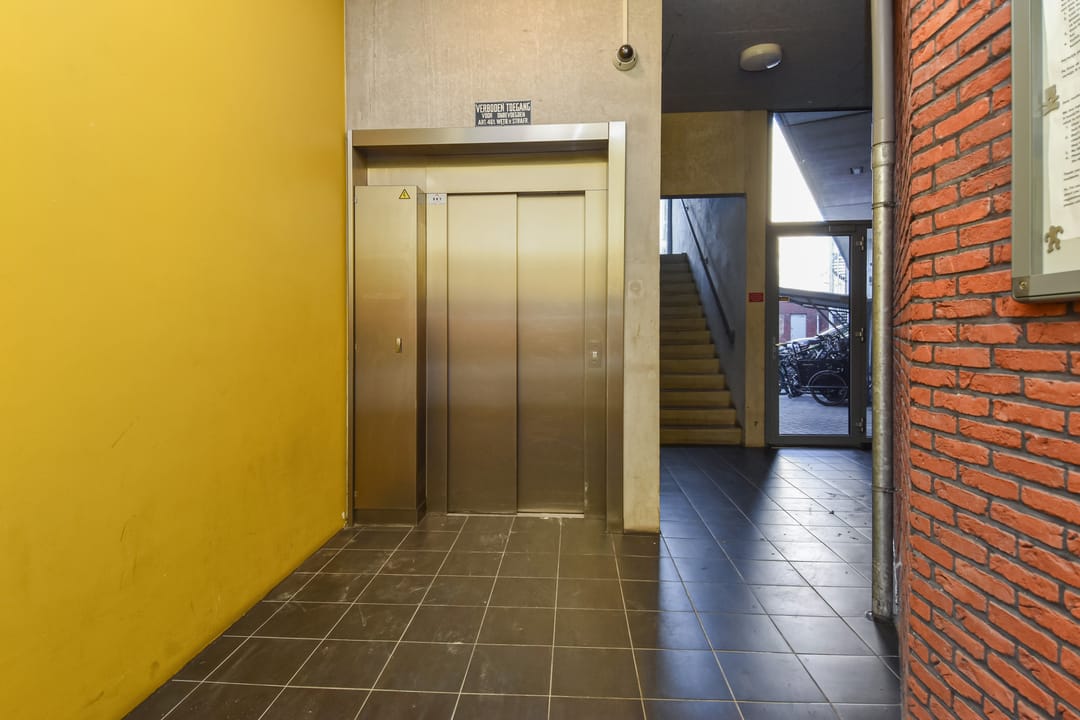 Photo 8 of Lyonnetstraat 5-F