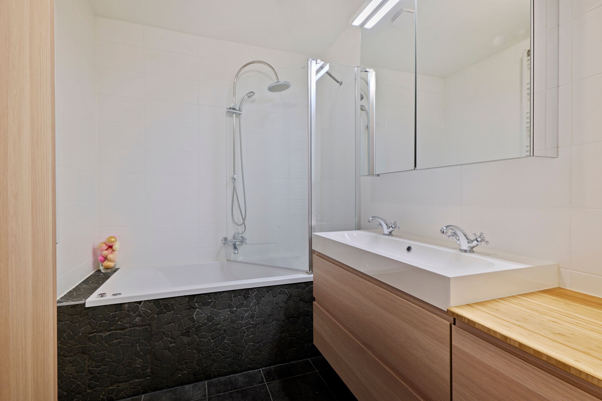 Photo 21 of Eendrachtstraat 13-1