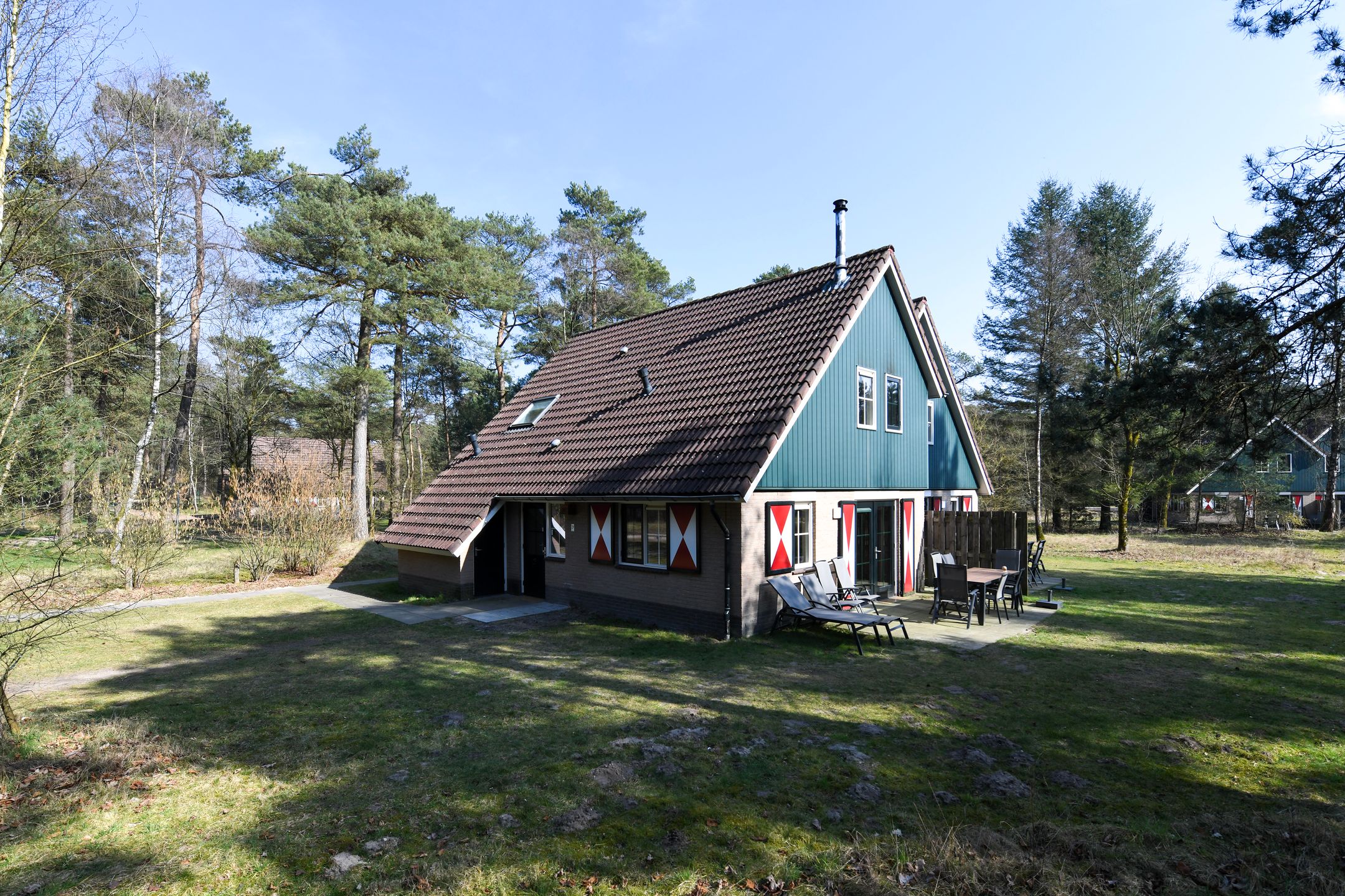 8-bedroom freehold villa in Eerbeek — photo 3 of 5