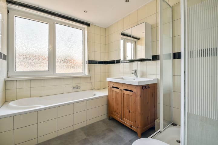 Foto 15 van Florastraat 19