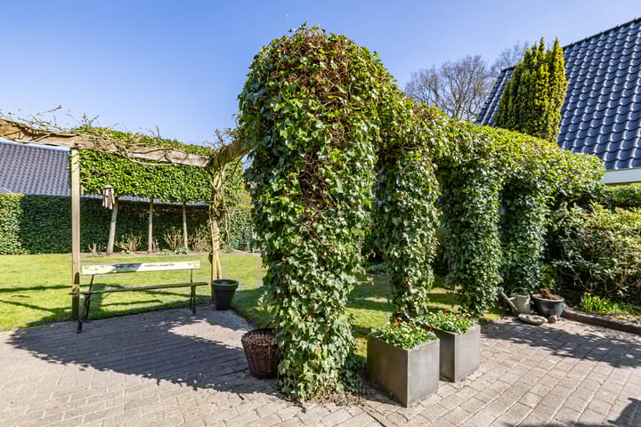 Foto 50 van Taarloseweg 11