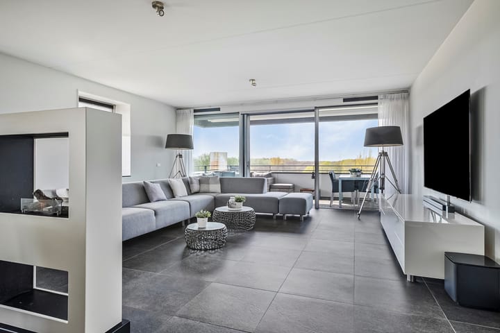 Photo 2 of Grootzeil 288