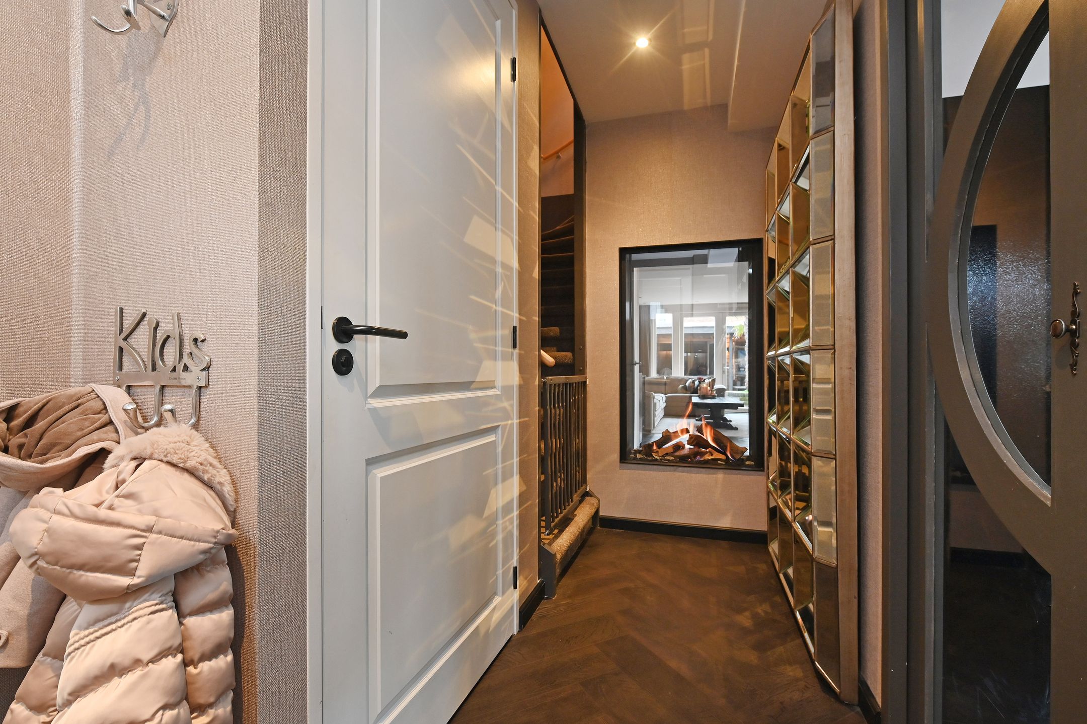 Foto 6 van Rijsenburgerweg 10-B