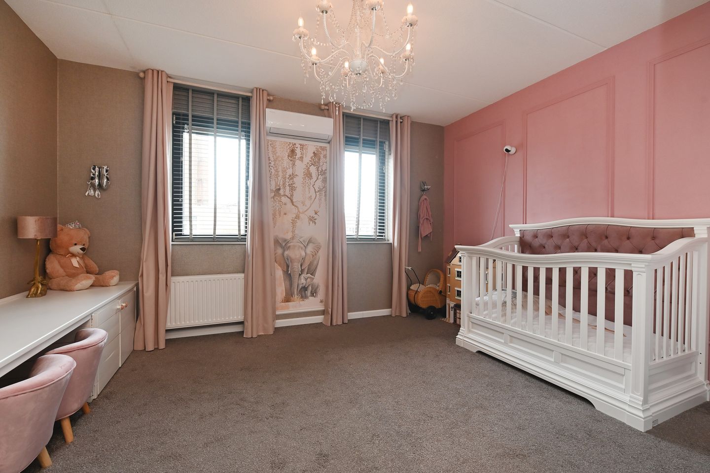 Foto 20 van Rijsenburgerweg 10-B