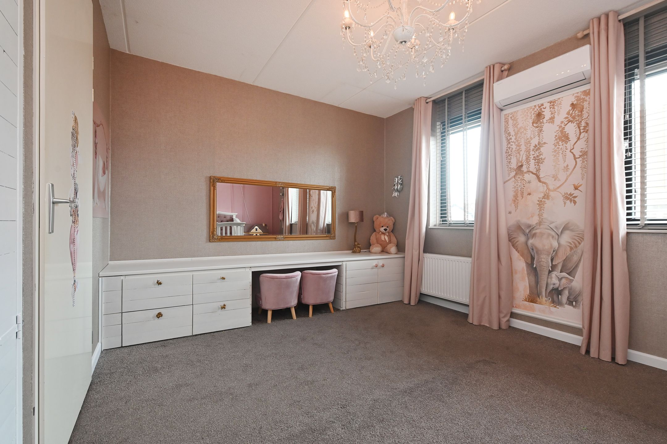 Foto 21 van Rijsenburgerweg 10-B