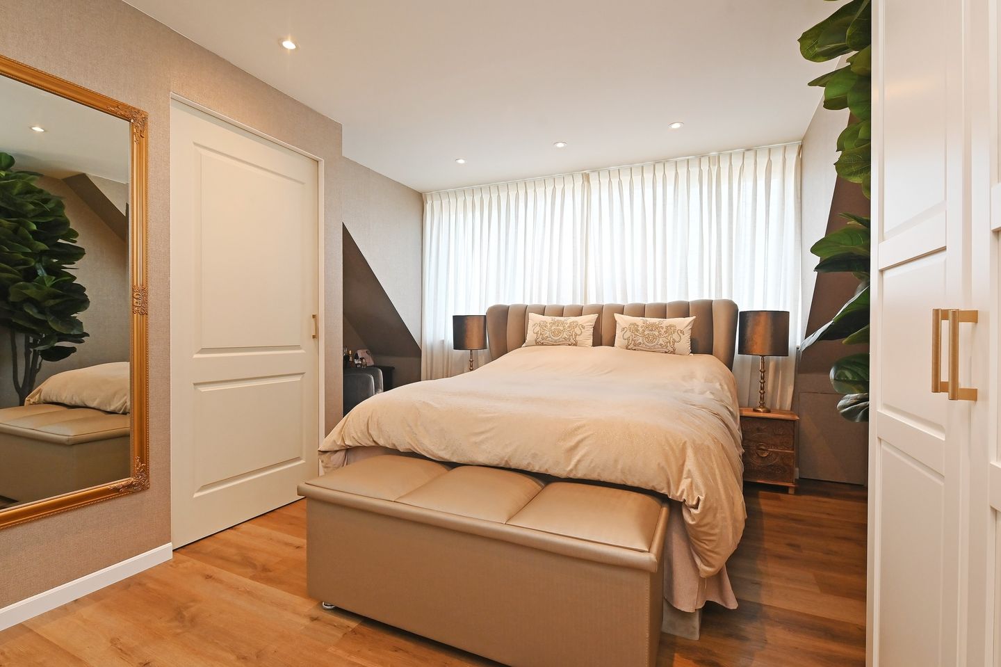 Foto 34 van Rijsenburgerweg 10-B