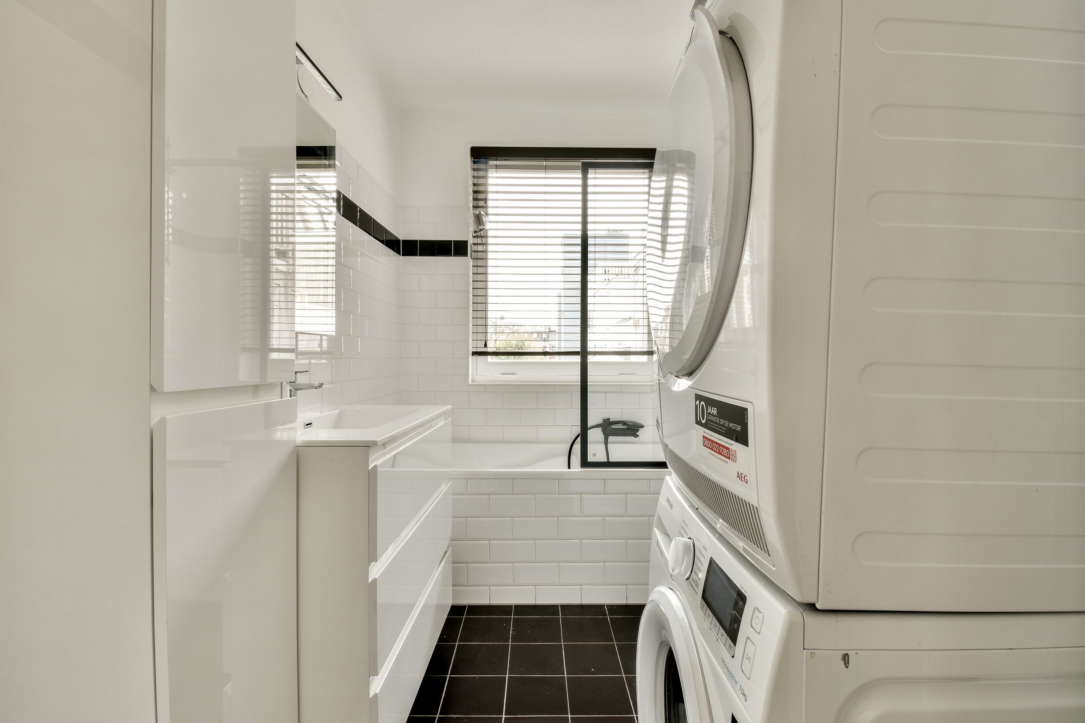 Photo 15 of Nicolaas Beetsstraat 57-C