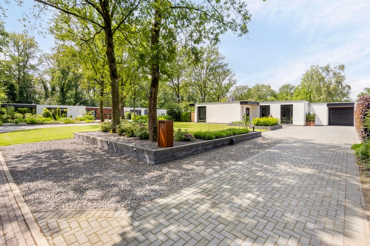 Kamperfoelieweg 8