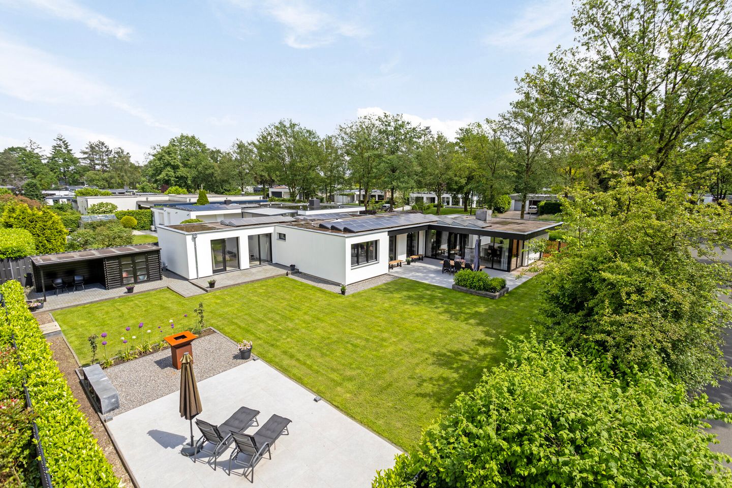 Foto 34 van Kamperfoelieweg 8