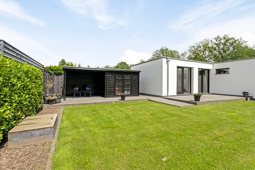 Foto 38 van Kamperfoelieweg 8