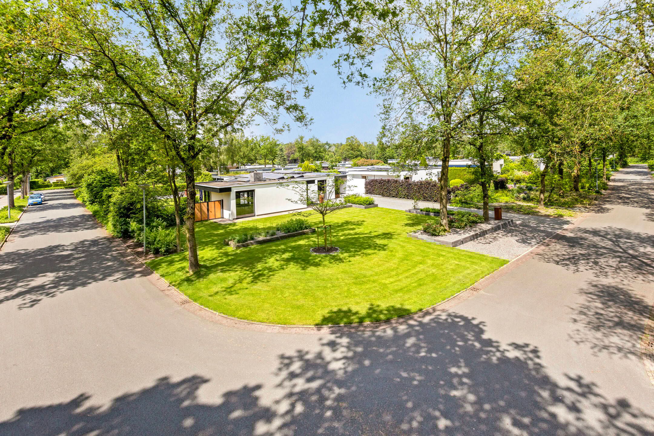 Foto 39 van Kamperfoelieweg 8