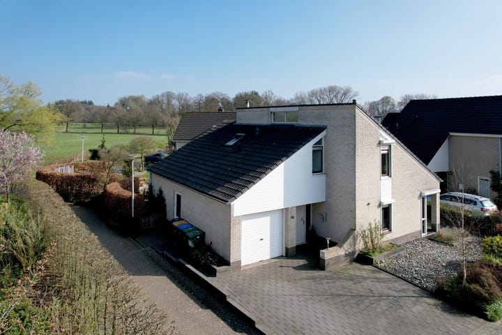 Foto 1 van Anne Franklaan 72