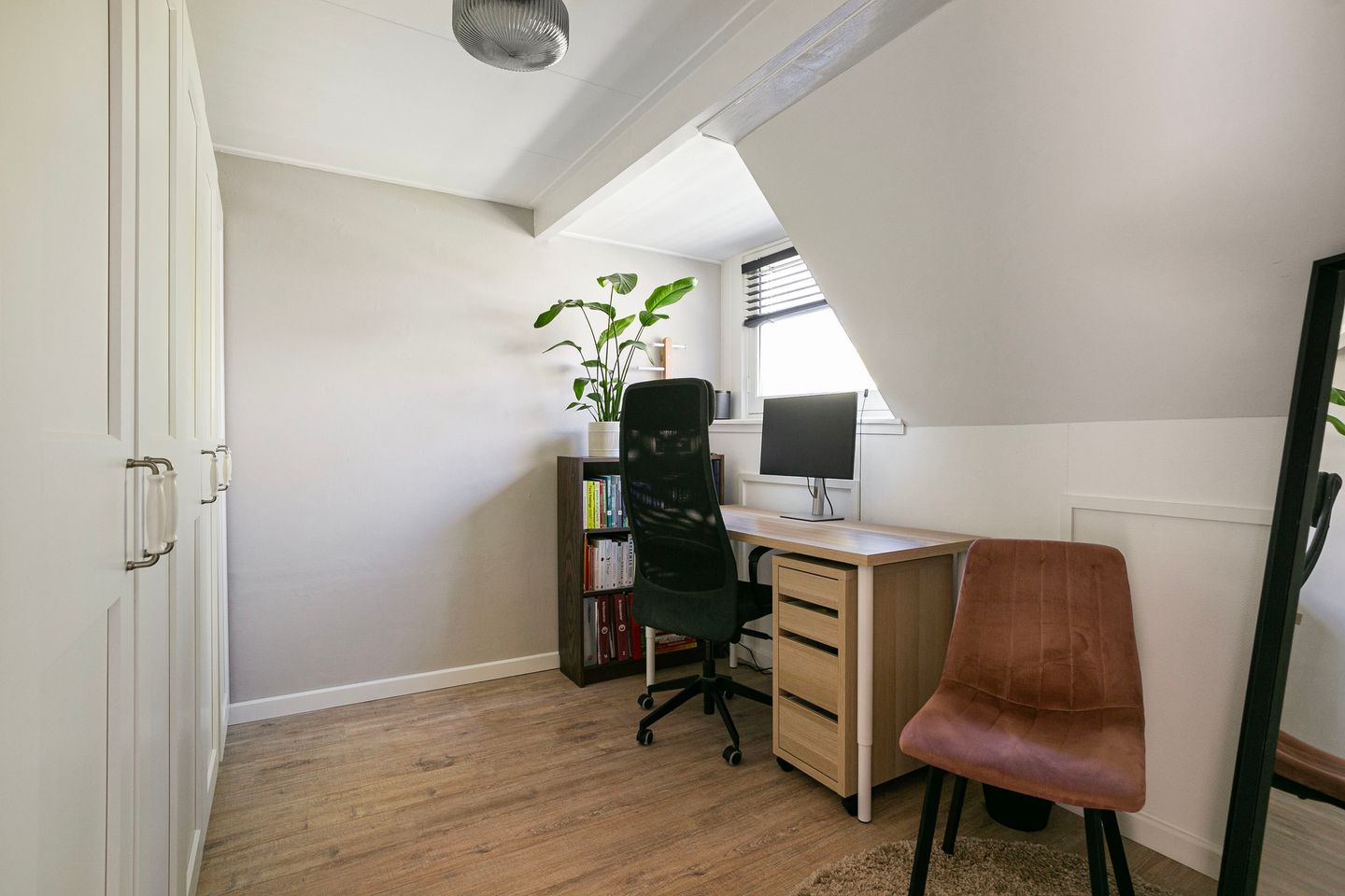 Foto 25 van Burgemeester van Tuyllkade 114-BS